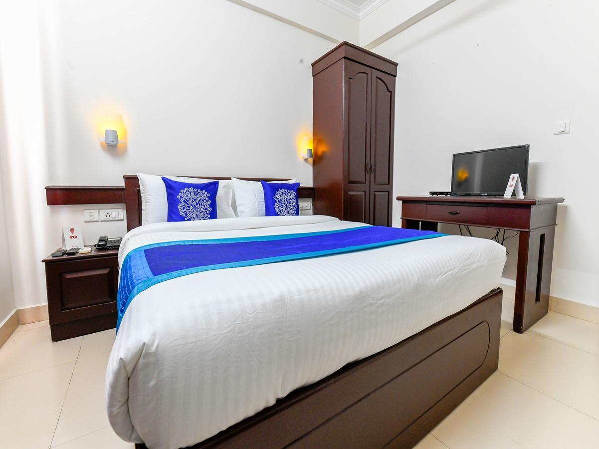 Oyo 11309 Hotel Green Land Residency Kochi Luaran gambar